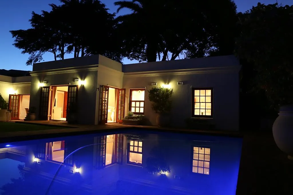 Constantia Garden Suites Kapstadt 5*,